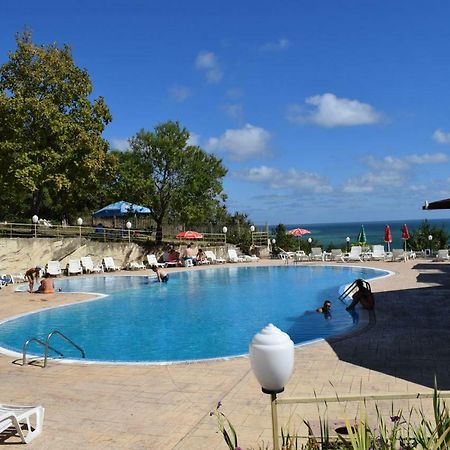 Ahilea Hotel - Free Pool Access Балчик Екстер'єр фото