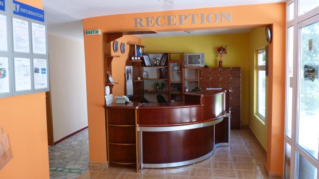 Ahilea Hotel - Free Pool Access Балчик Екстер'єр фото