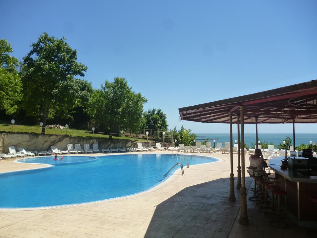 Ahilea Hotel - Free Pool Access Балчик Екстер'єр фото