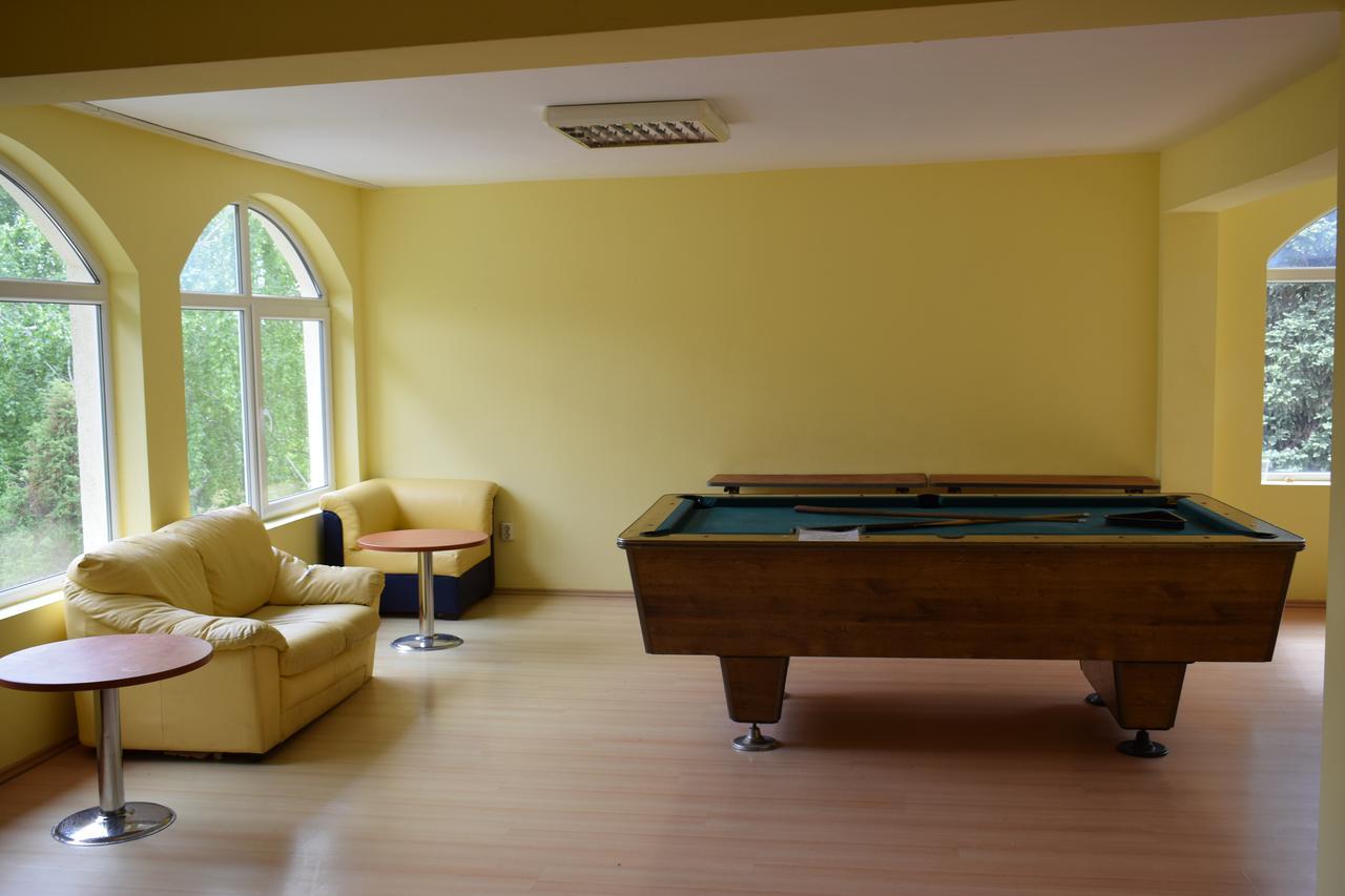 Ahilea Hotel - Free Pool Access Балчик Екстер'єр фото