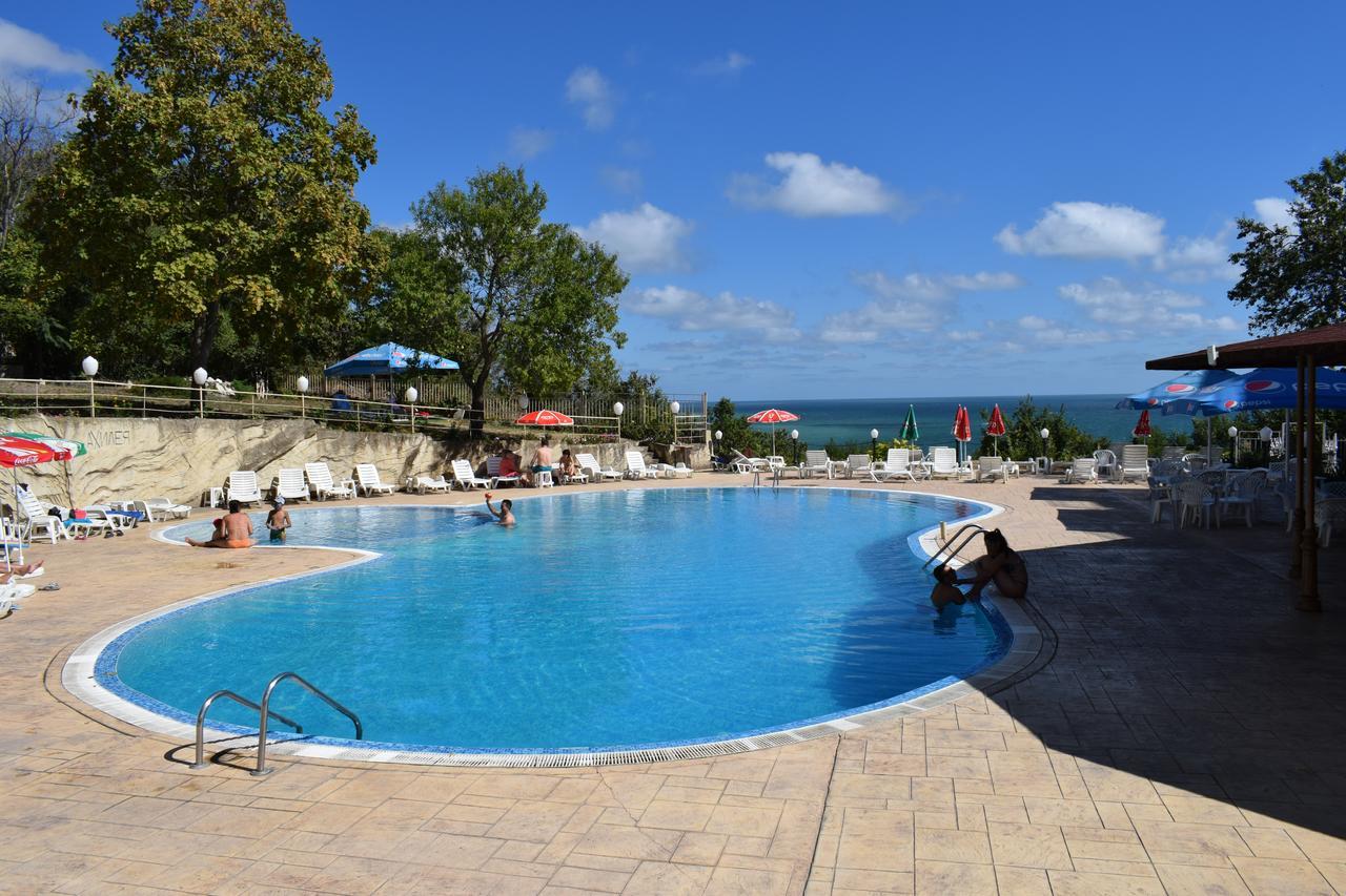 Ahilea Hotel - Free Pool Access Балчик Екстер'єр фото