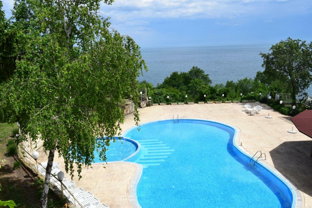 Ahilea Hotel - Free Pool Access Балчик Екстер'єр фото