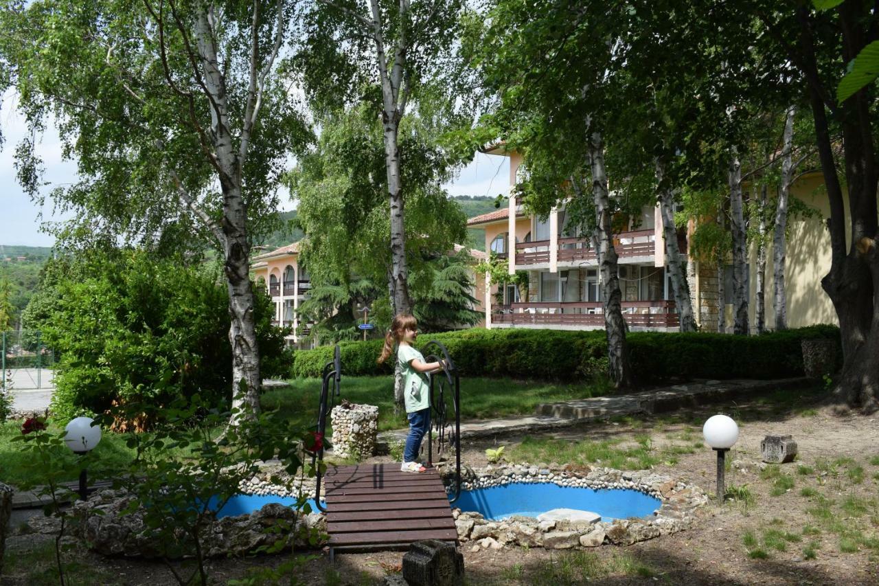 Ahilea Hotel - Free Pool Access Балчик Екстер'єр фото