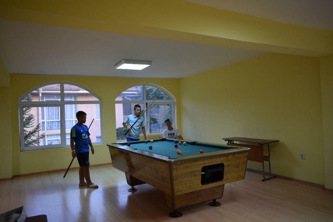 Ahilea Hotel - Free Pool Access Балчик Екстер'єр фото
